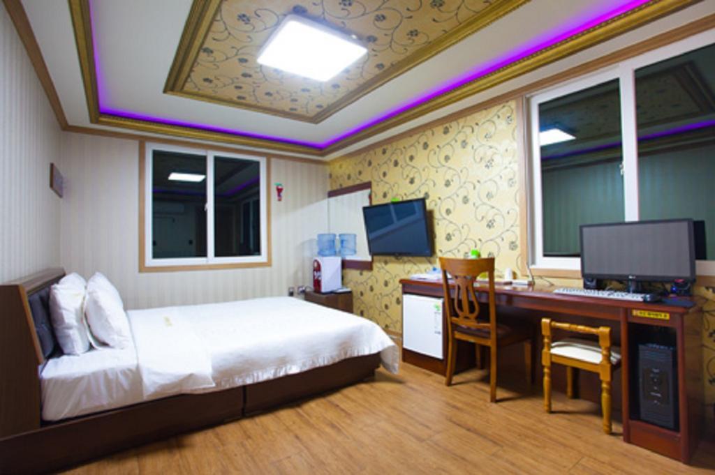 Guangju Hotel Banana Gwangju Metropolitan City Extérieur photo