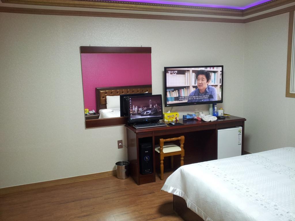 Guangju Hotel Banana Gwangju Metropolitan City Extérieur photo