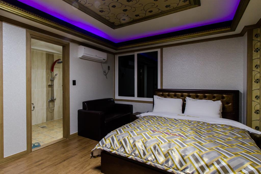 Guangju Hotel Banana Gwangju Metropolitan City Extérieur photo