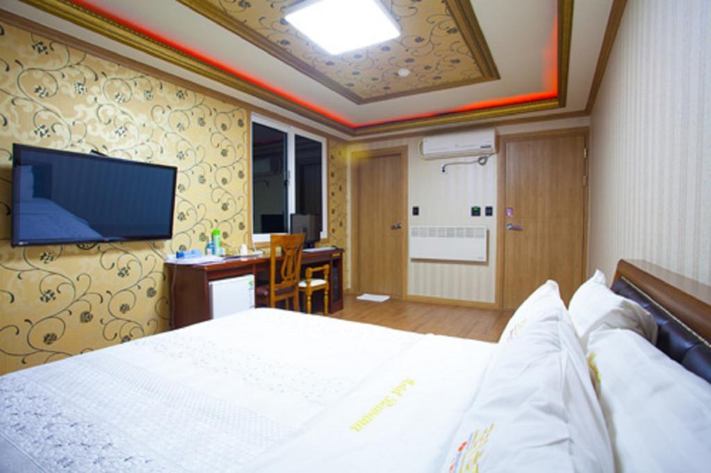 Guangju Hotel Banana Gwangju Metropolitan City Extérieur photo