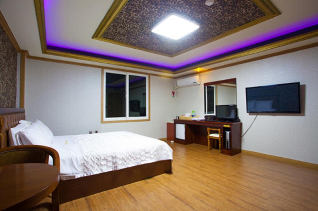 Guangju Hotel Banana Gwangju Metropolitan City Extérieur photo