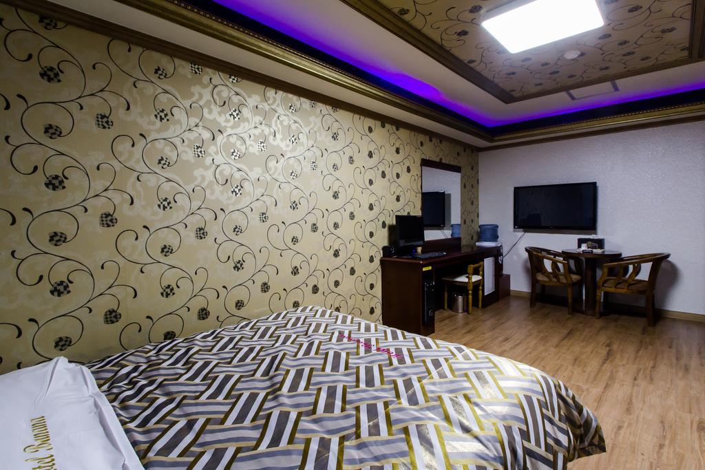 Guangju Hotel Banana Gwangju Metropolitan City Extérieur photo