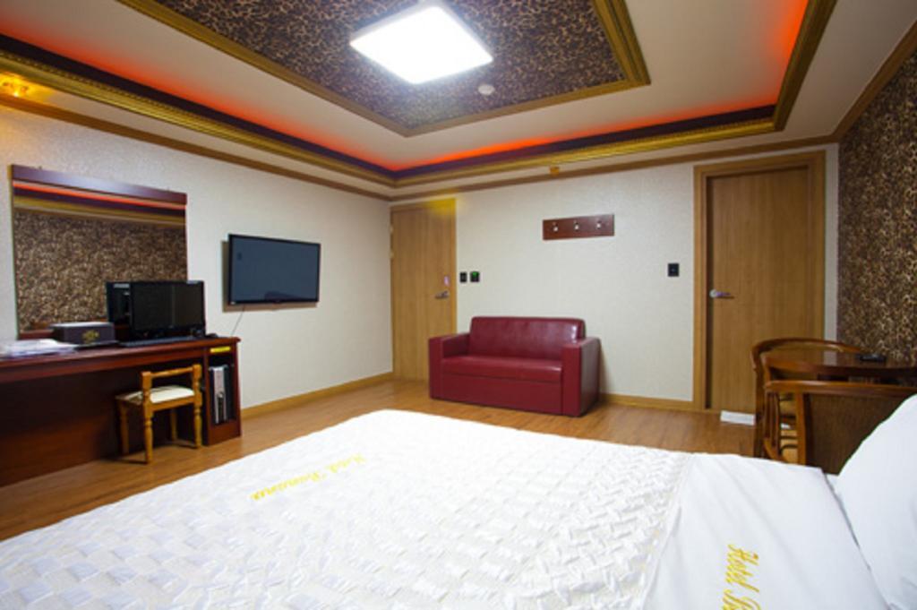 Guangju Hotel Banana Gwangju Metropolitan City Extérieur photo